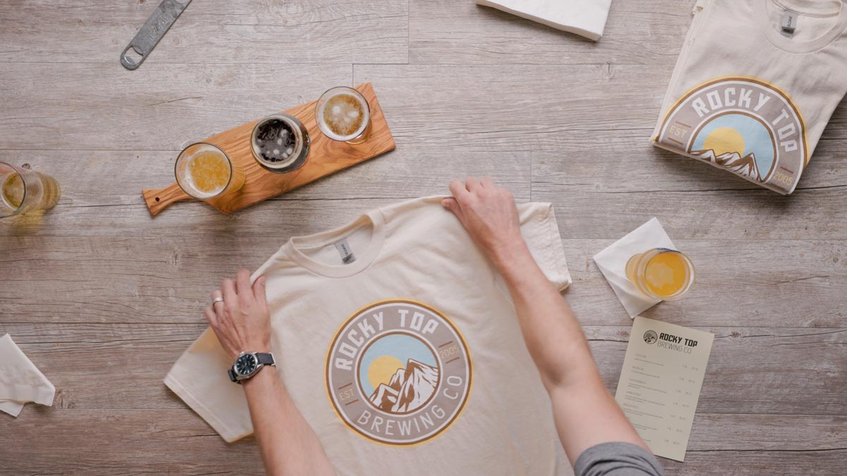 Cách chúng tôi giúp website bán áo phông theo yêu cầu đạt doanh thu cao kỷ lục chỉ trong vòng 6 tháng